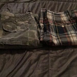 Lot of (2) men’s pairs of shorts. Great condition